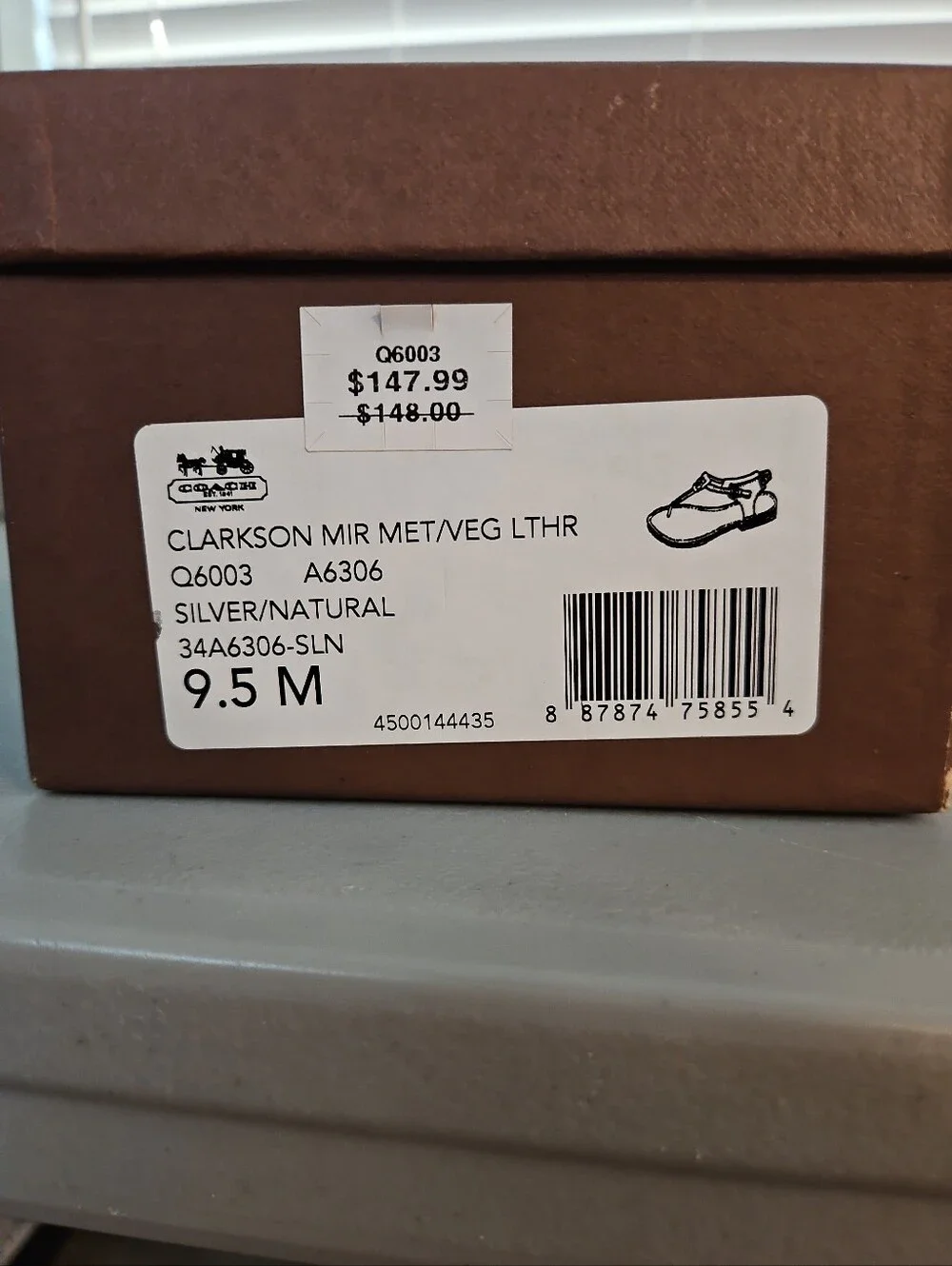 NIB Coach Clarkson Silver Natural Metallic T-Strap Flat Sandals Size 9.5 M NEW